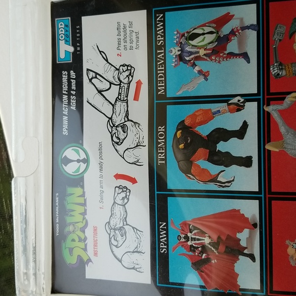 Todd McFarlane's Spawn Tremor Poseable Action Figure with Full Size Comic Book - Picture 5 of 8